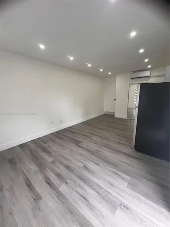 $1,500 | 19541 Northwest 57th Court, Unit 1, Hialeah, FL 33015