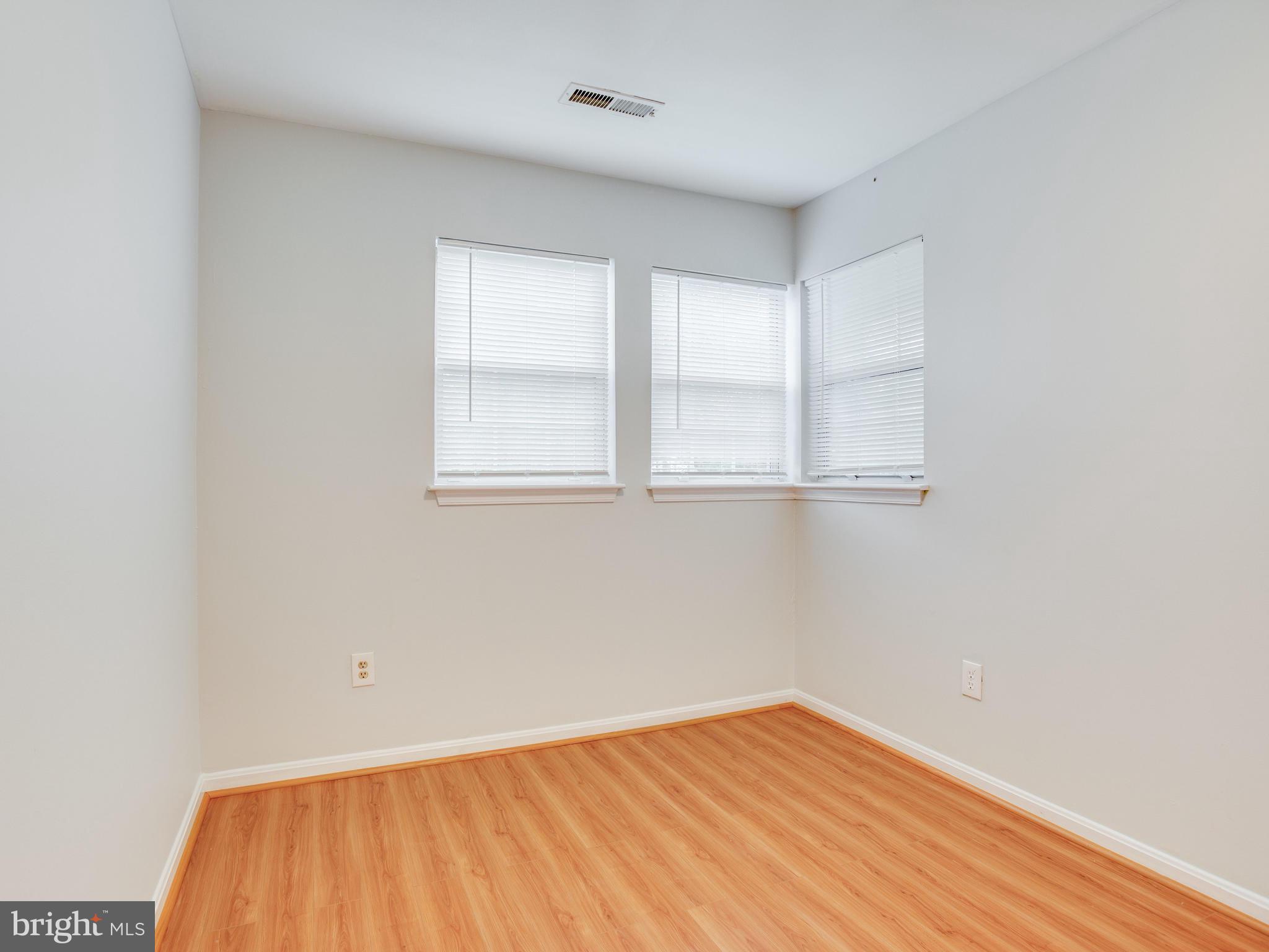 8607 Falls Run Road, Unit H Ellicott City, MD 21043 - Photo 5 of 29