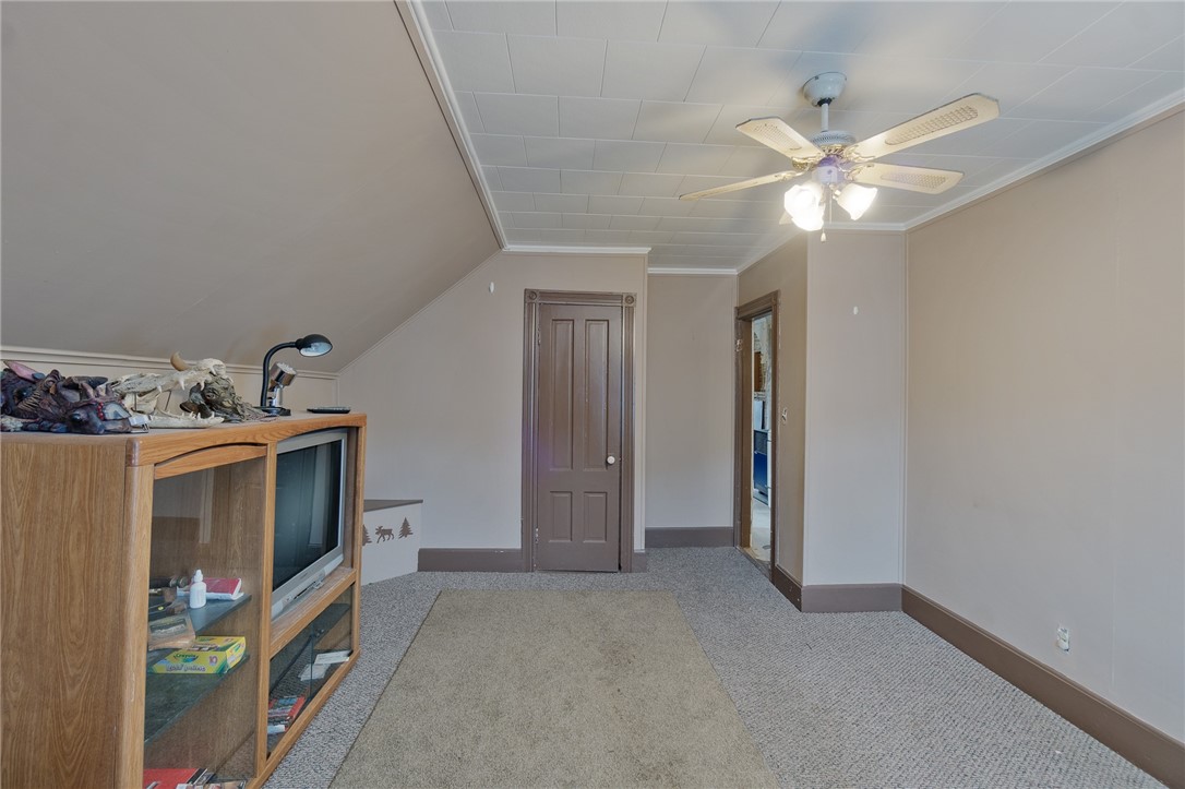 365 Old River Road Lincoln, RI 02838 - Photo 24 of 28 3rd floor