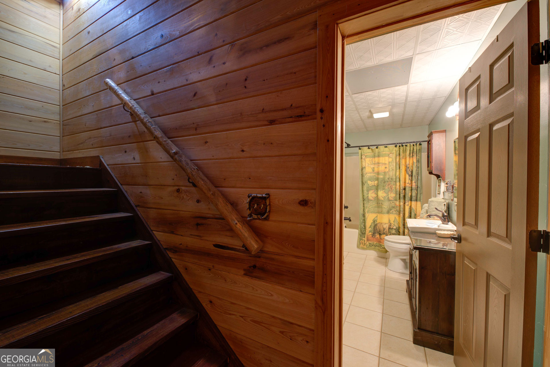 38 Old Blue Trail Tiger, GA 30576 - Photo 66 of 72 a view of entryway and hall with wooden floor