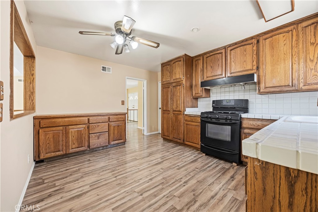 2958 Rosette Avenue Simi Valley, CA 93065 - Photo 12 of 34