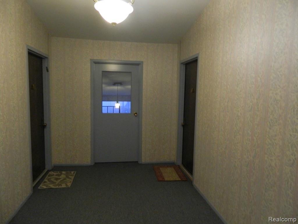30078 West Twelve Mile Road, Unit 106 Farmington, MI 48334 - Photo 3 of 12