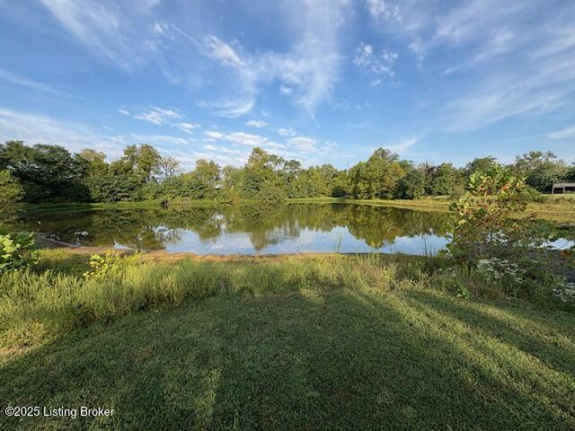 5016 Hopewell Road Louisville, KY 40299 - Photo 2 of 9 Lake