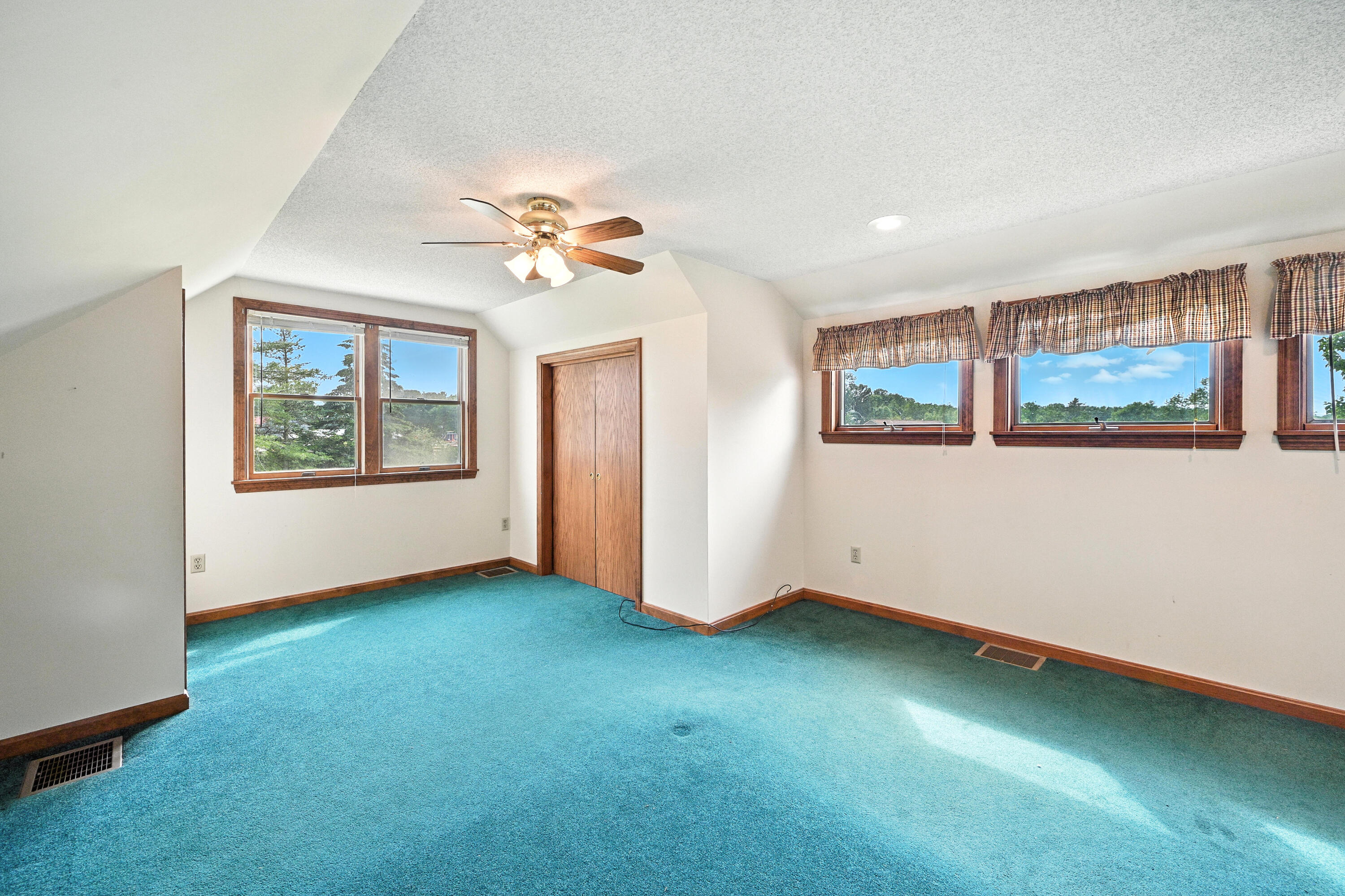 23 West Street Benton, ME 04901 - Photo 31 of 33 110058gr-134