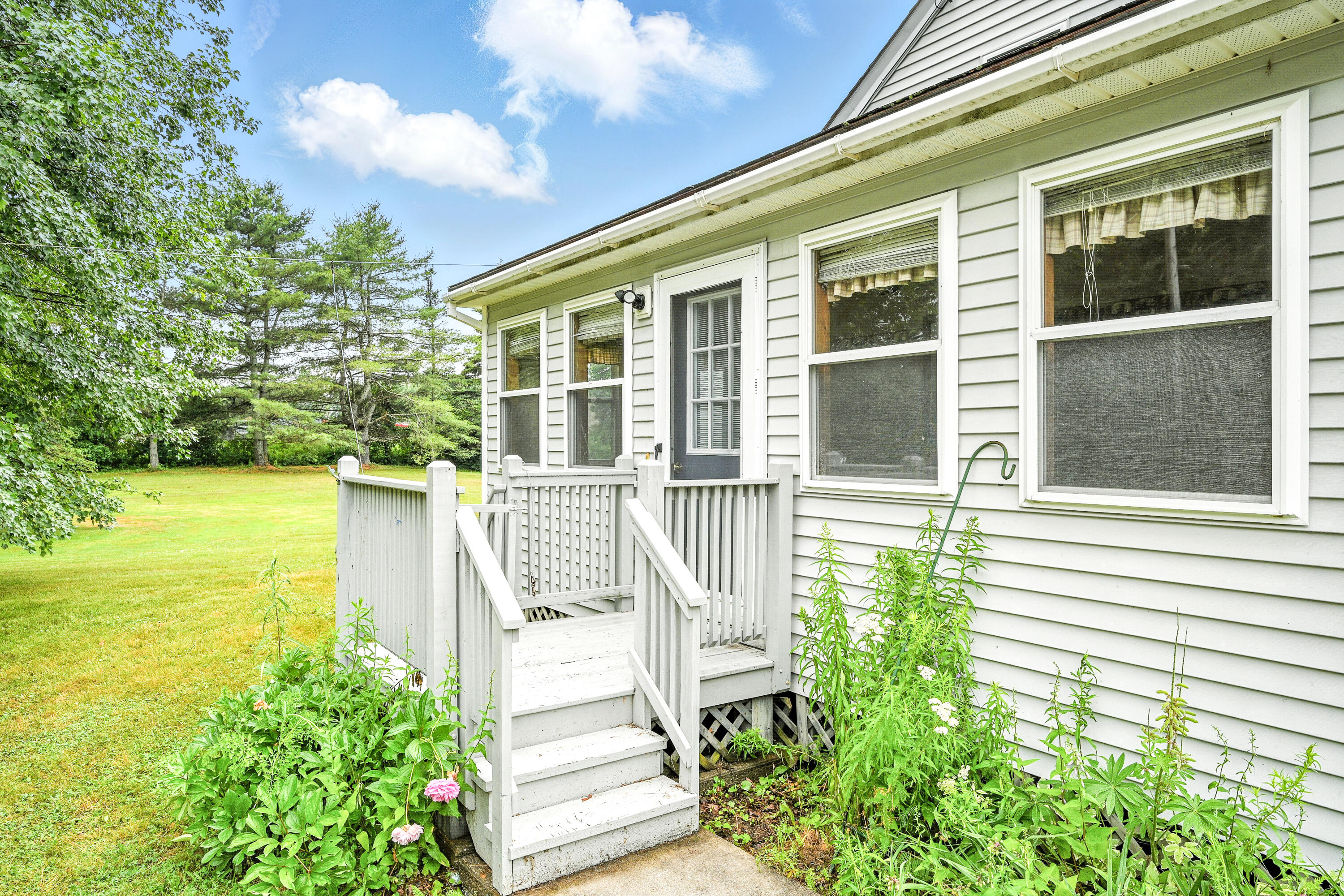 23 West Street Benton, ME 04901 - Photo 7 of 33 110058gr-107