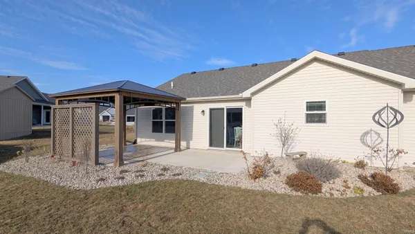 $320,000 | 911 North Hickory Road, Decatur, IN 46733