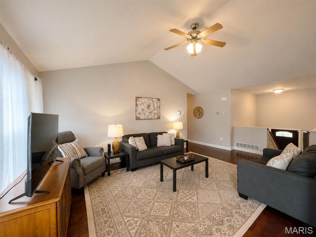 21965 Lafayette Road Waynesville, MO 65583 - Photo 5 of 26