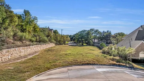$315,000 | 2000 Stone Canyon Court, Arlington, TX 76012