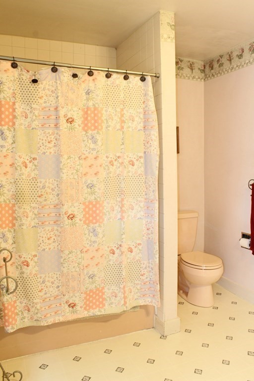 51 Riddell Street Greenfield, MA 01301 - Photo 23 of 41 Gallery Image 23