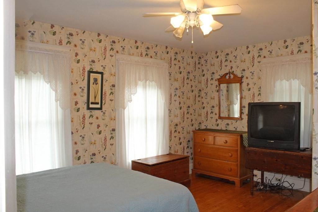 51 Riddell Street Greenfield, MA 01301 - Photo 26 of 41 Gallery Image 26