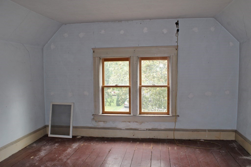 51 Riddell Street Greenfield, MA 01301 - Photo 34 of 41 Gallery Image 34