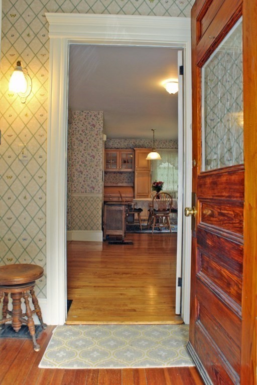 51 Riddell Street Greenfield, MA 01301 - Photo 4 of 41 Gallery Image 4