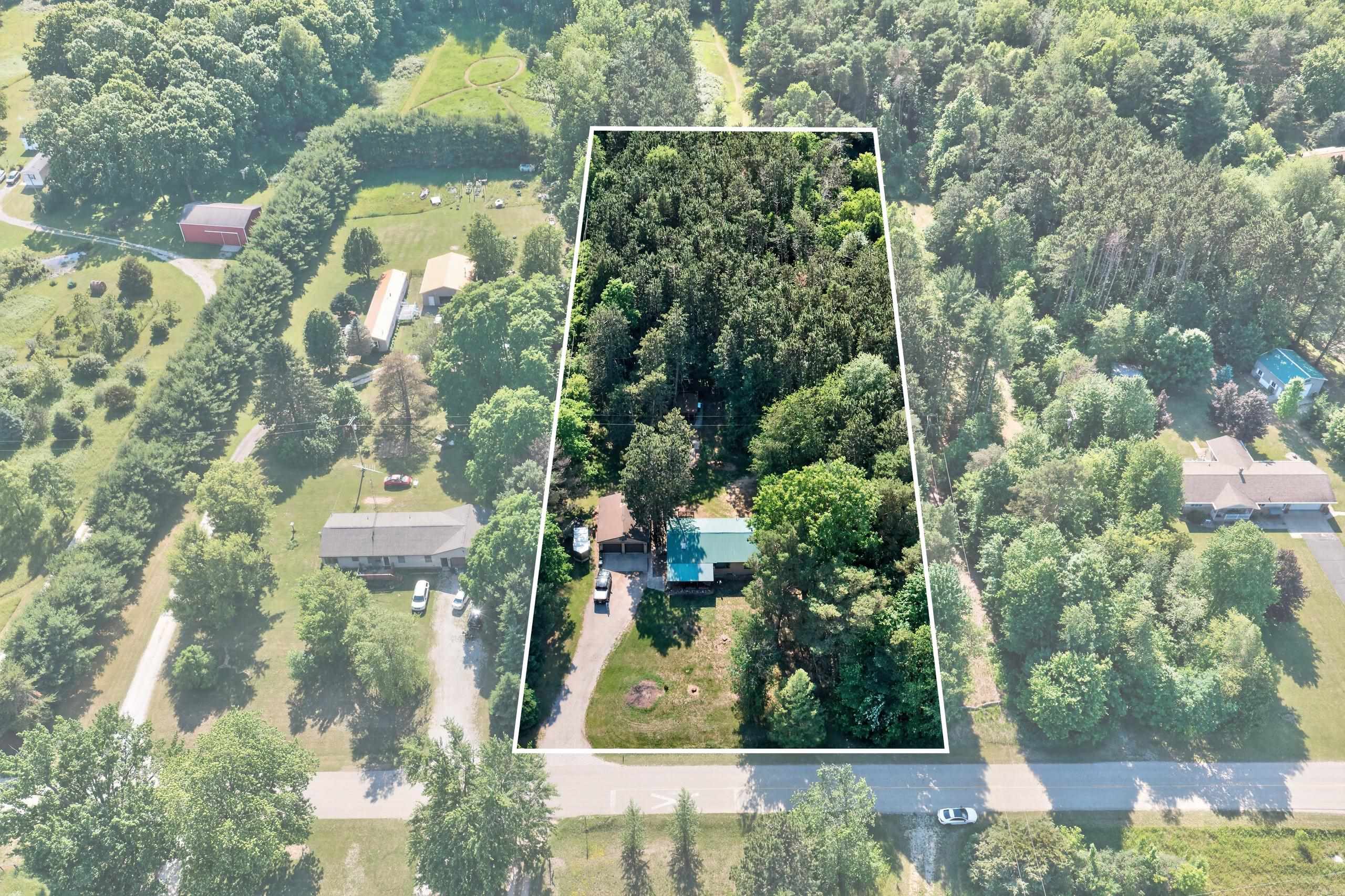 2248 Vickory Road Caro, MI 48723 - Photo 3 of 60