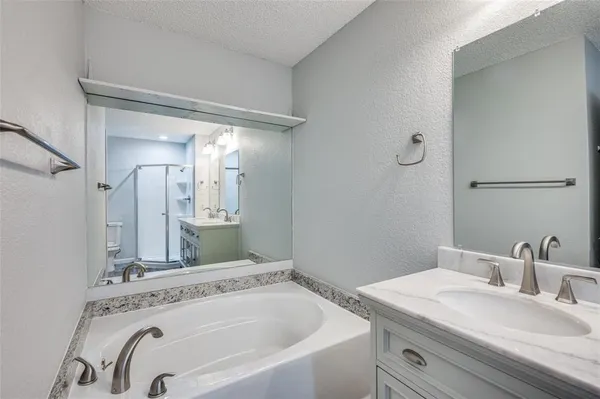 $1,950 | 10264 Sunset View Drive, Fort Worth, TX 76108