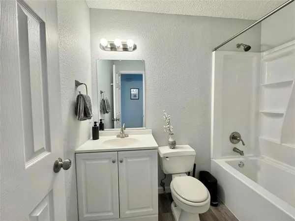 $1,950 | 10264 Sunset View Drive, Fort Worth, TX 76108