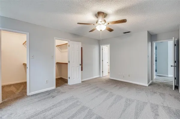 $1,950 | 10264 Sunset View Drive, Fort Worth, TX 76108