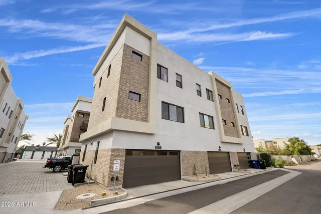 $2,595 | 406 West 7th Street, Unit 1009, Tempe, AZ 85281