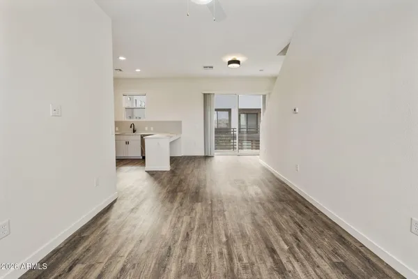 $2,595 | 406 West 7th Street, Unit 1009, Tempe, AZ 85281