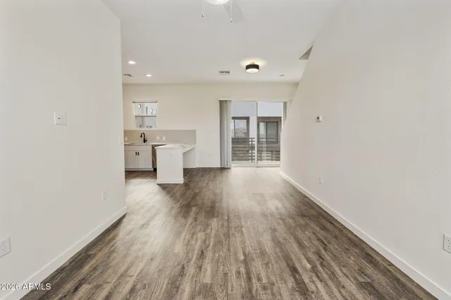 $2,595 | 406 West 7th Street, Unit 1009, Tempe, AZ 85281