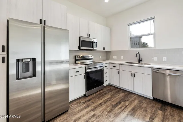 $2,595 | 406 West 7th Street, Unit 1009, Tempe, AZ 85281