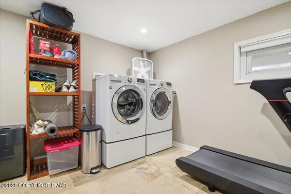 $449,000 | 306 Rose Marie Lane, East Stroudsburg, PA 18302