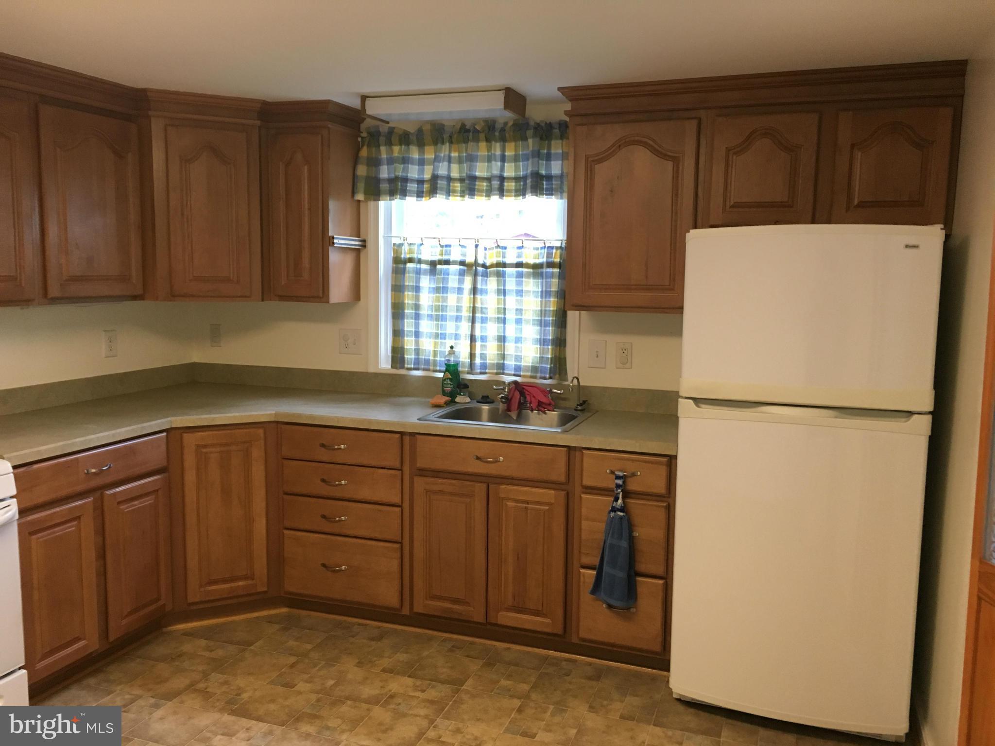 1312 Wilson Road Waldorf, MD 20602 - Photo 2 of 24 Kitchen