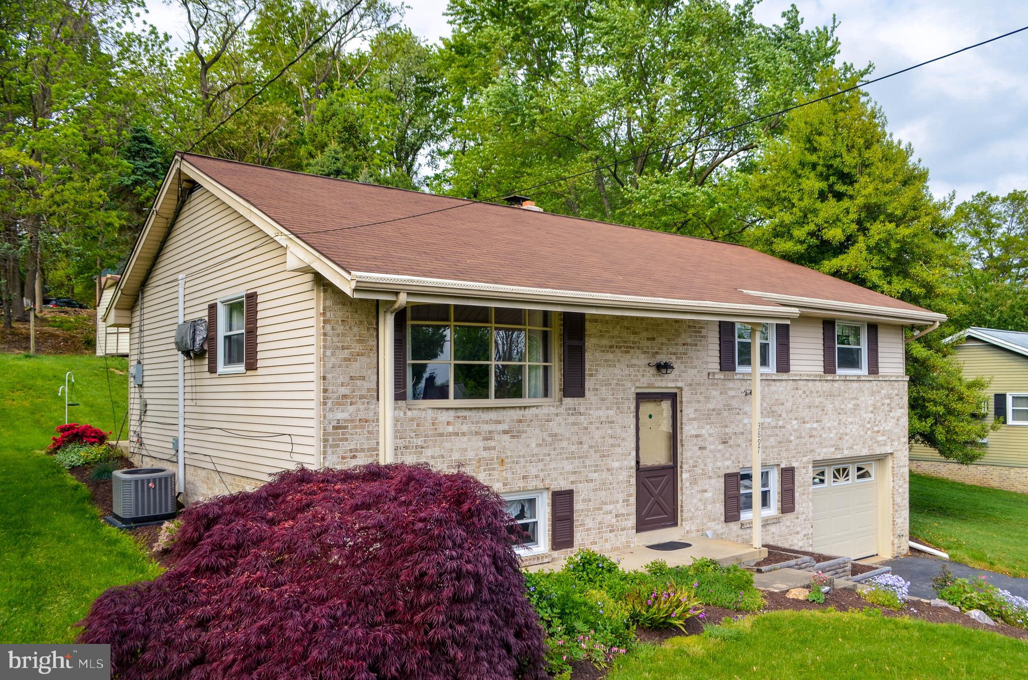3897 Pawnee Road Columbia, PA 17512 - Photo 6 of 36 Gallery Image 6