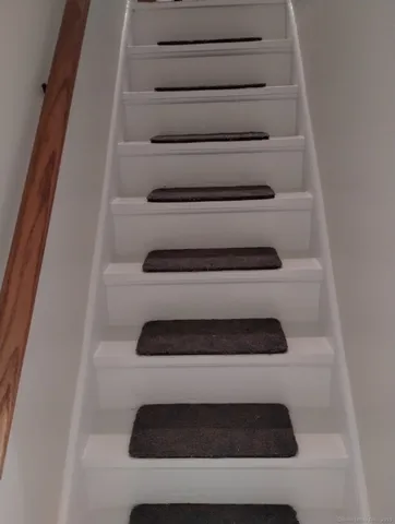 $2,200 | 15 Laurel Street, Chester, CT 06412