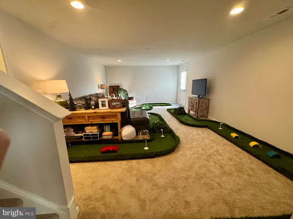 $2,750 | 100 Batik Way, Stephenson, VA 22656