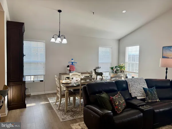 $2,750 | 100 Batik Way, Stephenson, VA 22656