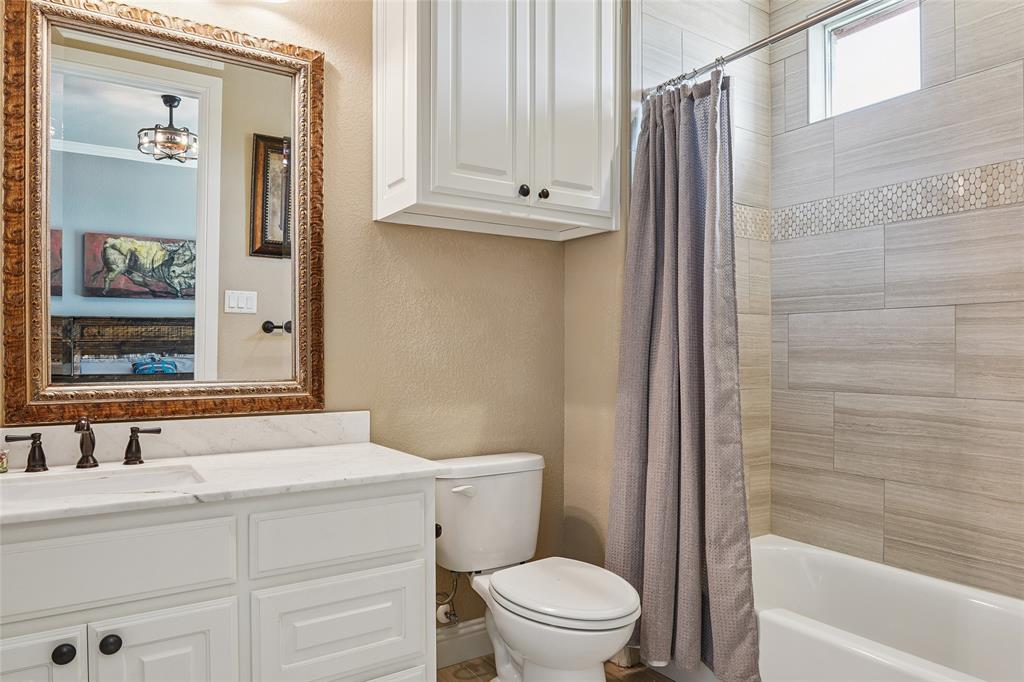 5550 Donald Road Krum, TX 76249 - Photo 18 of 40 Bathroom 2