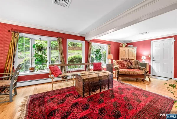 $1,729,000 | 220 Ottowa Lane, Franklin Lakes, NJ 07417