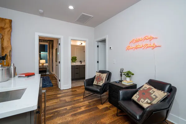 $6,995 | 1000 12th Avenue South, Nashville, TN 37203