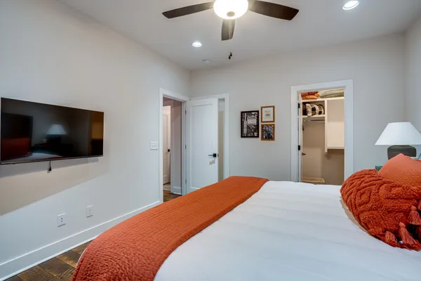 $6,995 | 1000 12th Avenue South, Nashville, TN 37203