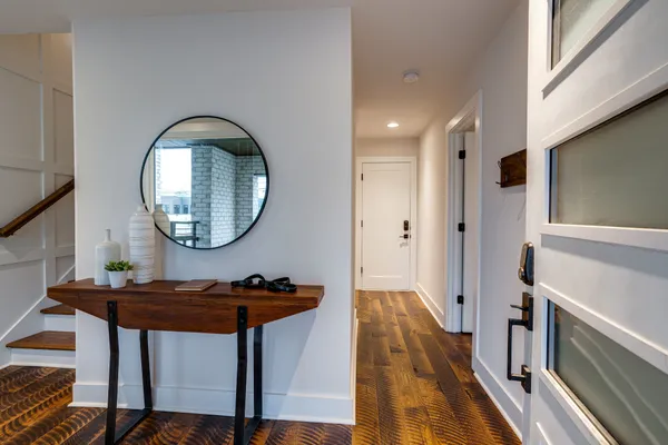 $6,995 | 1000 12th Avenue South, Nashville, TN 37203