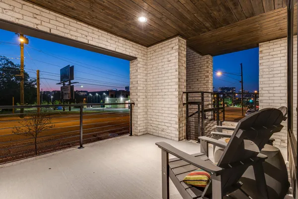 $6,995 | 1000 12th Avenue South, Nashville, TN 37203