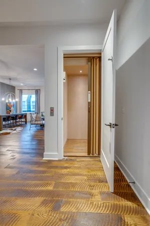 $6,995 | 1000 12th Avenue South, Nashville, TN 37203