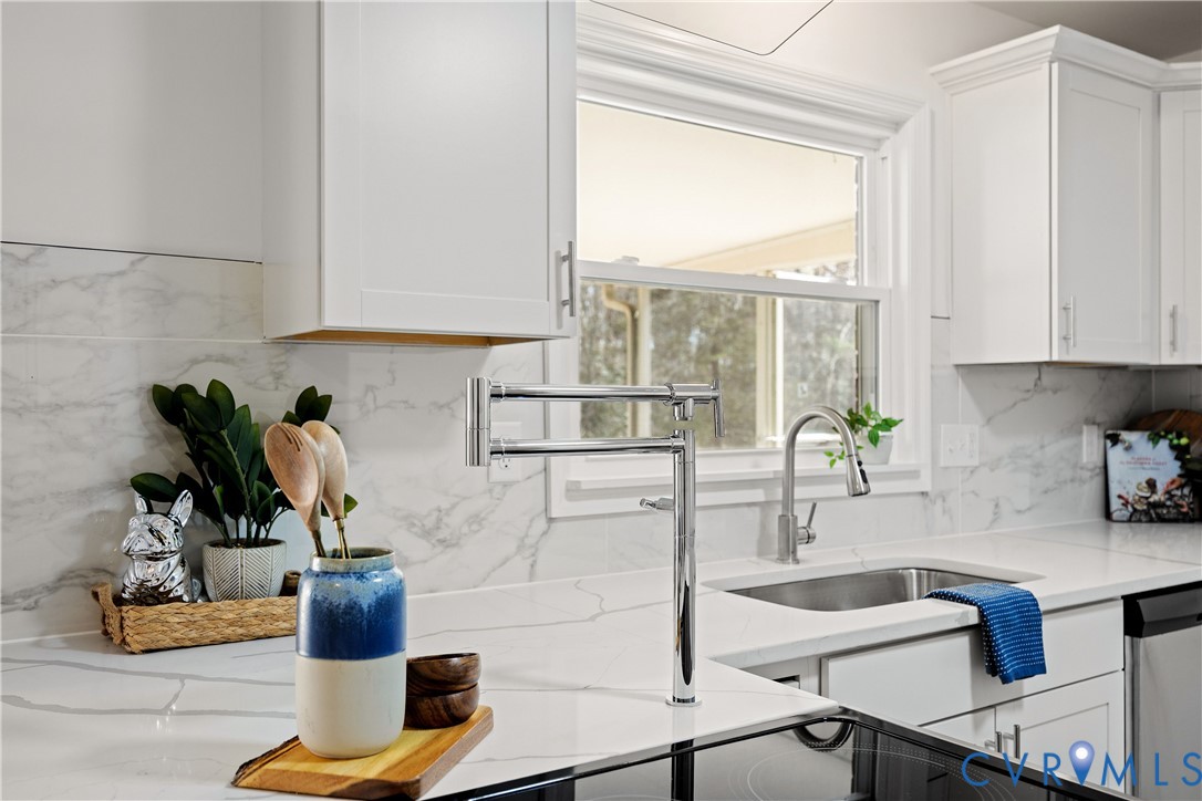 2013 Otterdale Road Midlothian, VA 23112 - Photo 12 of 52