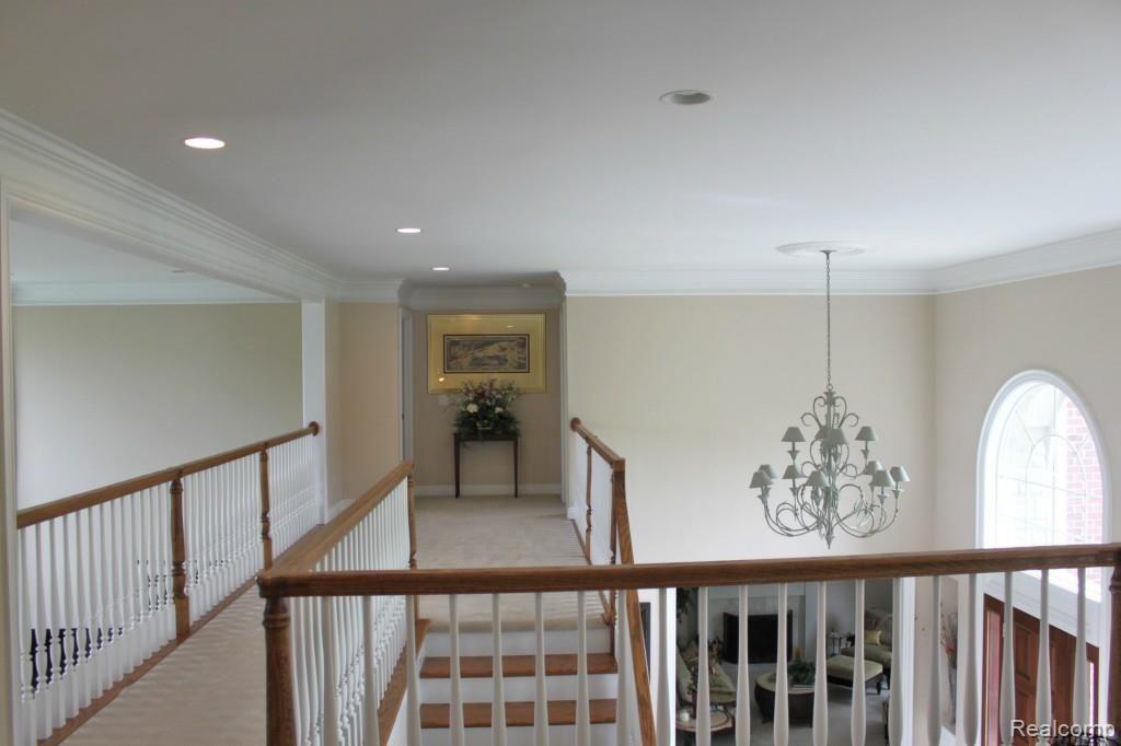 4774 Crestone Way Rochester, MI 48306 - Photo 33 of 88 Upper Level Walkway