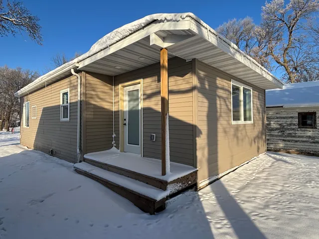 $179,900 | 104 3rd Street North, Hoffman, MN 56339