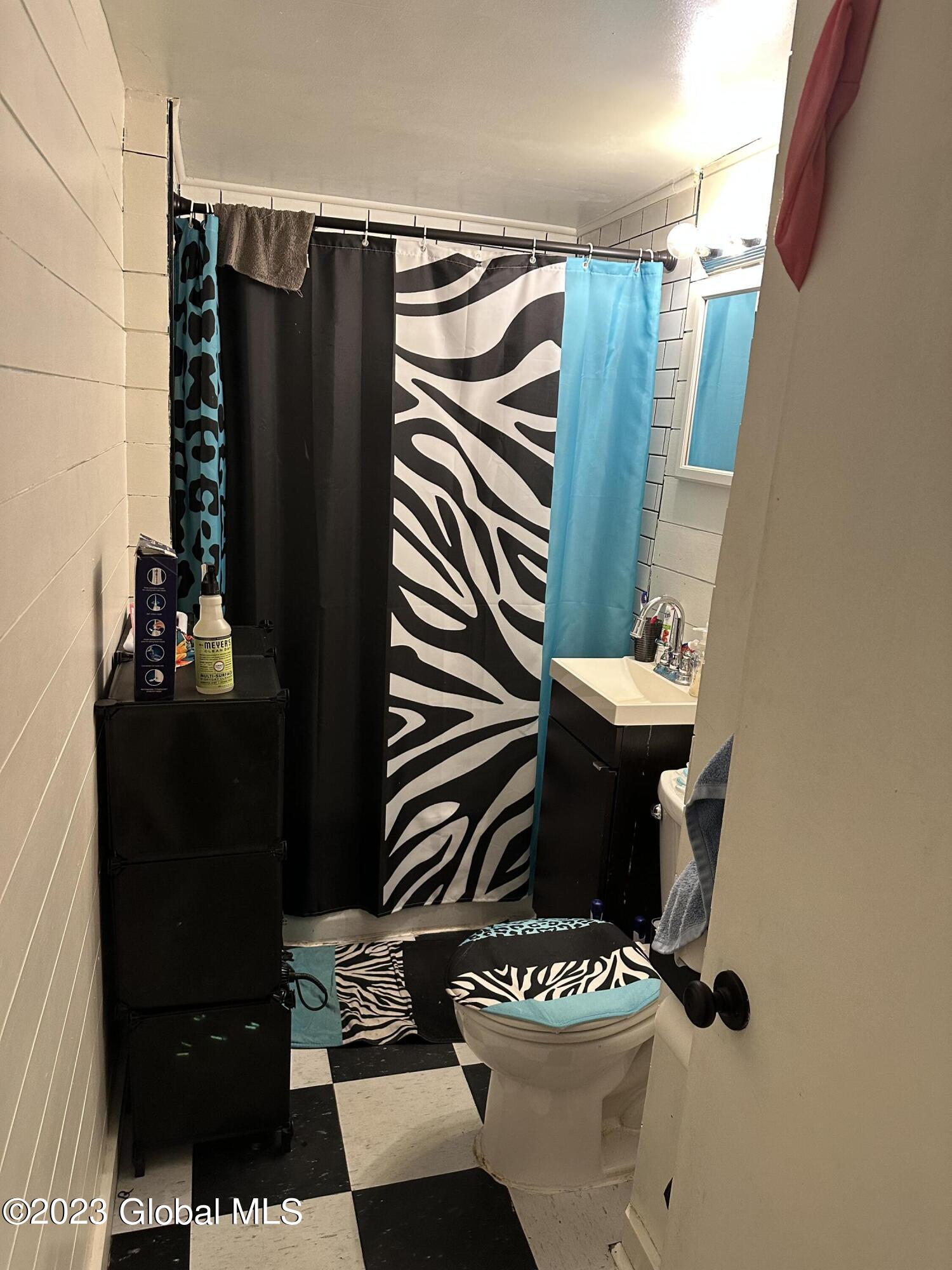 25 Desson Avenue Troy, NY 12180 - Photo 7 of 25 IMG_1754