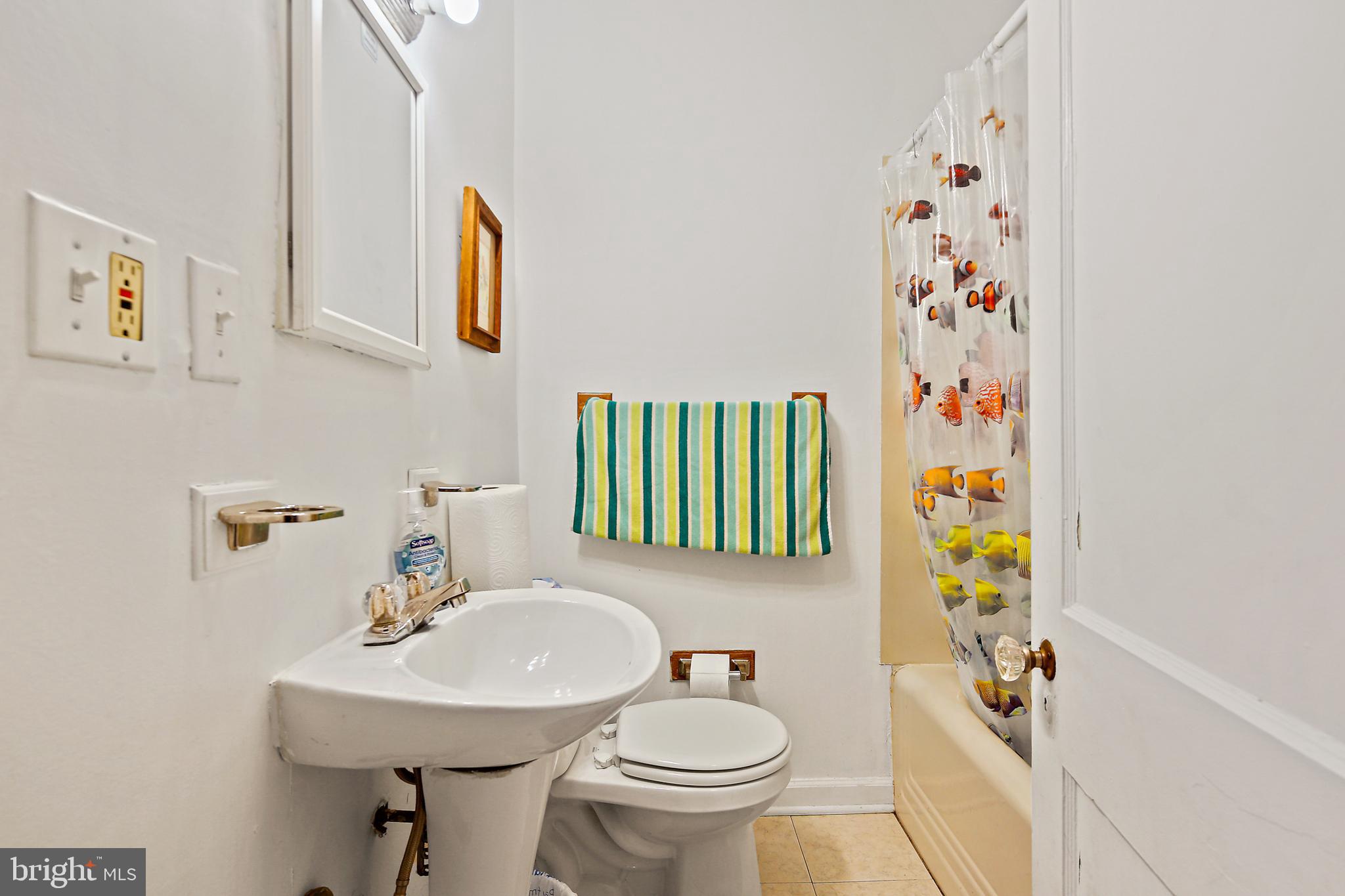 1250 Greystone Road Halethorpe, MD 21227 - Photo 12 of 39 Main Level Full Bath 2 w/Tub-Shower combination