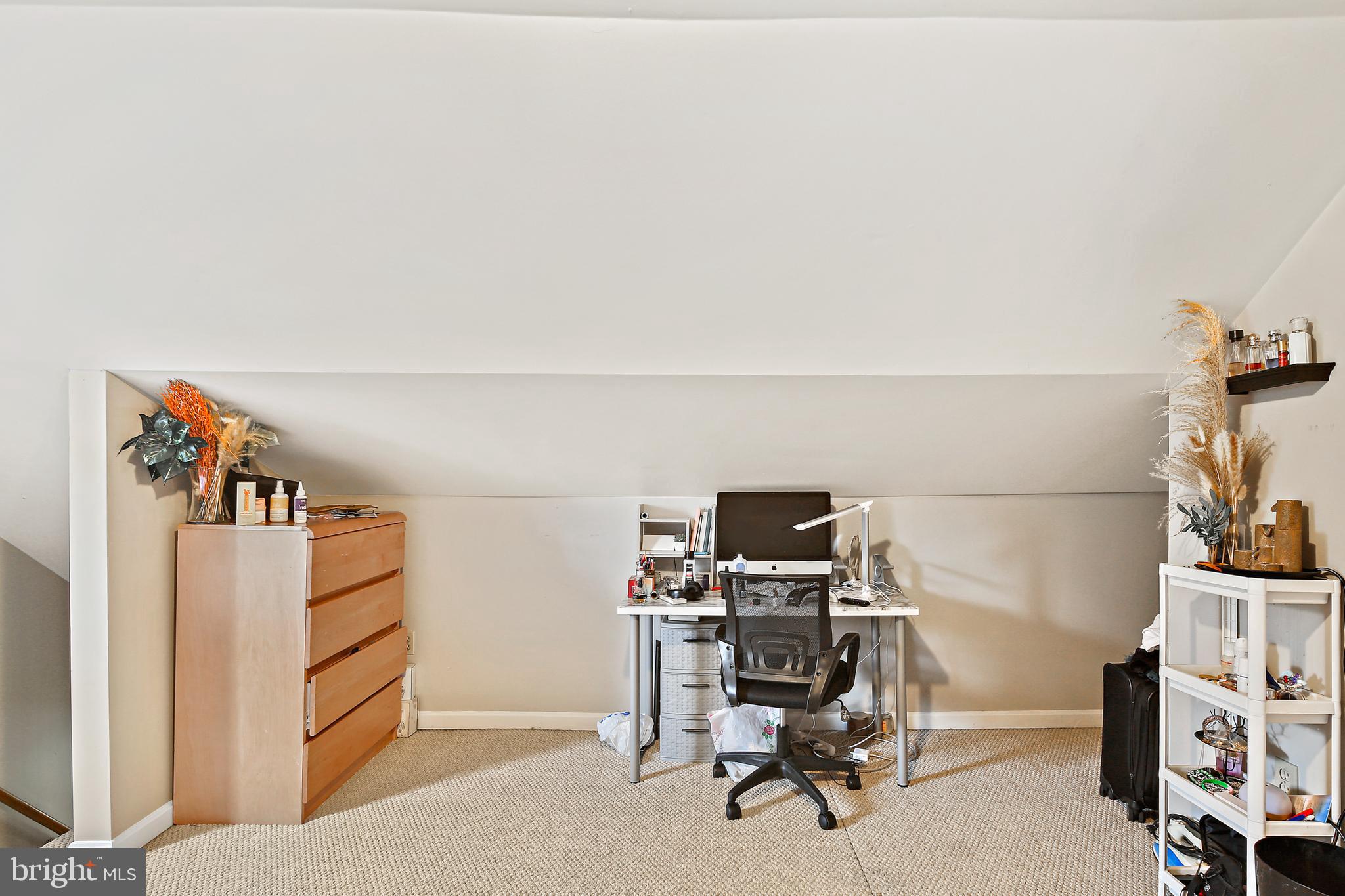 1250 Greystone Road Halethorpe, MD 21227 - Photo 23 of 39 Upper Level Apt 1 w/Room for Desk