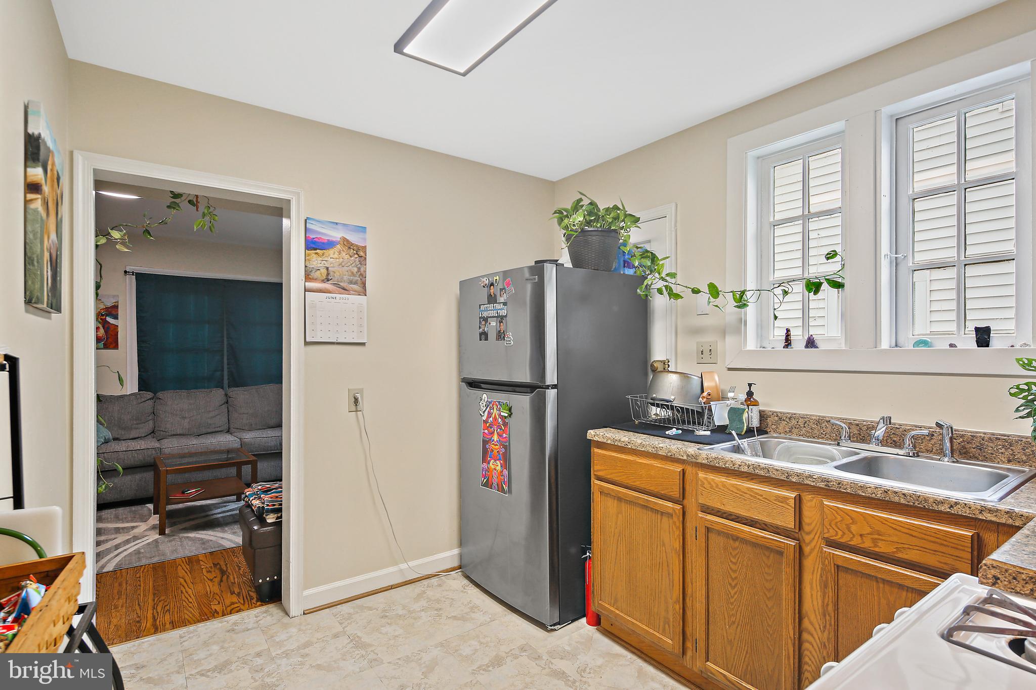 1250 Greystone Road Halethorpe, MD 21227 - Photo 5 of 39 Main Level Kitchen w/Stainless Steel Appliances