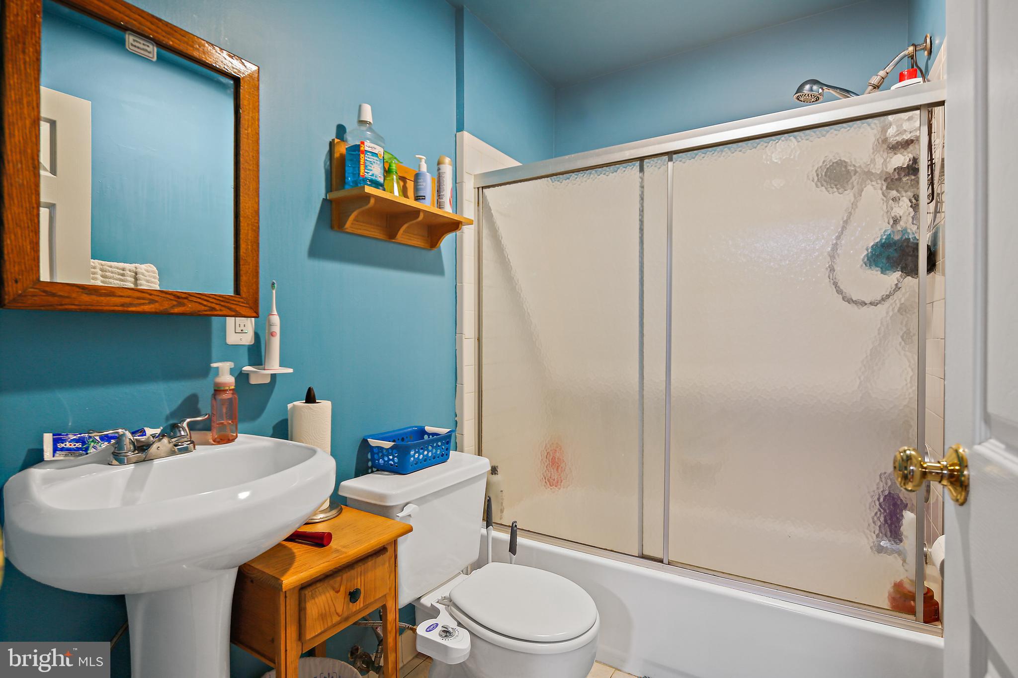 1250 Greystone Road Halethorpe, MD 21227 - Photo 8 of 39 Main Level Full Bath 1 w/tub shower combination