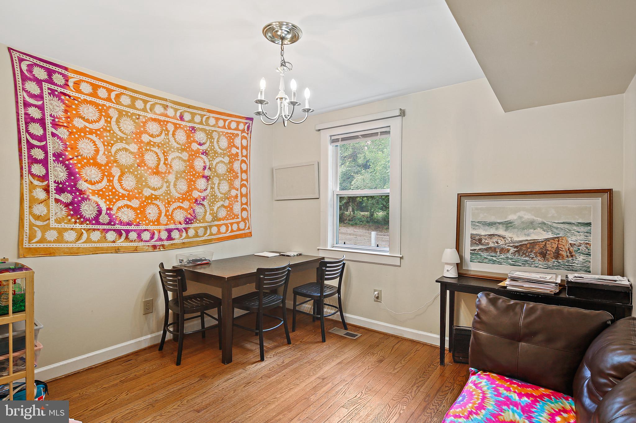1250 Greystone Road Halethorpe, MD 21227 - Photo 9 of 39 Main Level Apt Dining Room w/Hardwood Flooring
