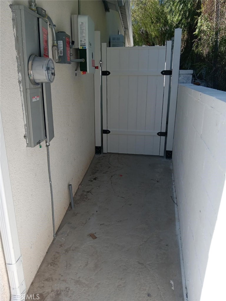 955 Brossard Drive Thousand Oaks, CA 91360 - Photo 19 of 19 a view of a storage & utility room