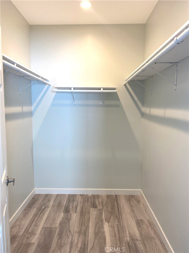 955 Brossard Drive Thousand Oaks, CA 91360 - Photo 7 of 19 a view of an empty room