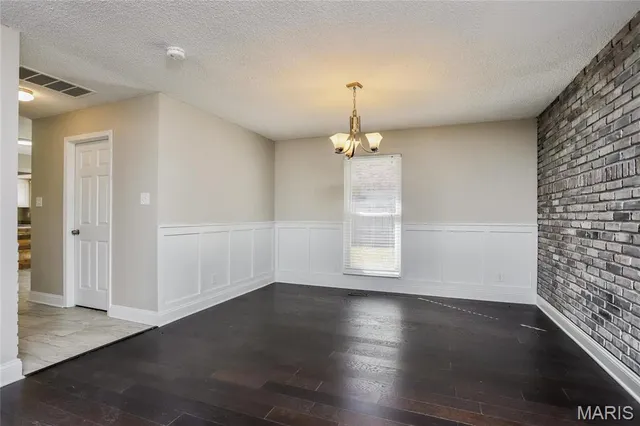 $2,030 | 1 Magnolia Place, Imperial, MO 63052