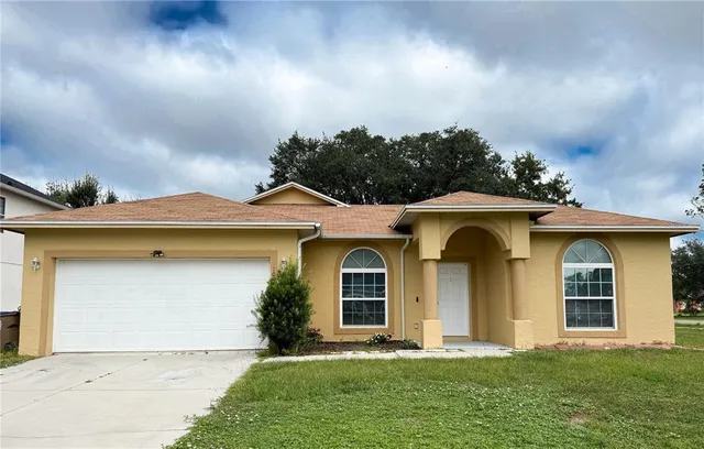 $2,100 | 1001 Puget Lane, Kissimmee, FL 34759